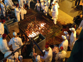 images/eg_4985_samaritanSacrifice_lambGrilled_small.jpg