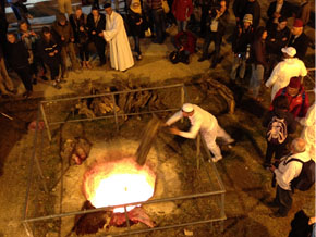 images/eg_5008_samaritanSacrifice_moreWood_small.jpg